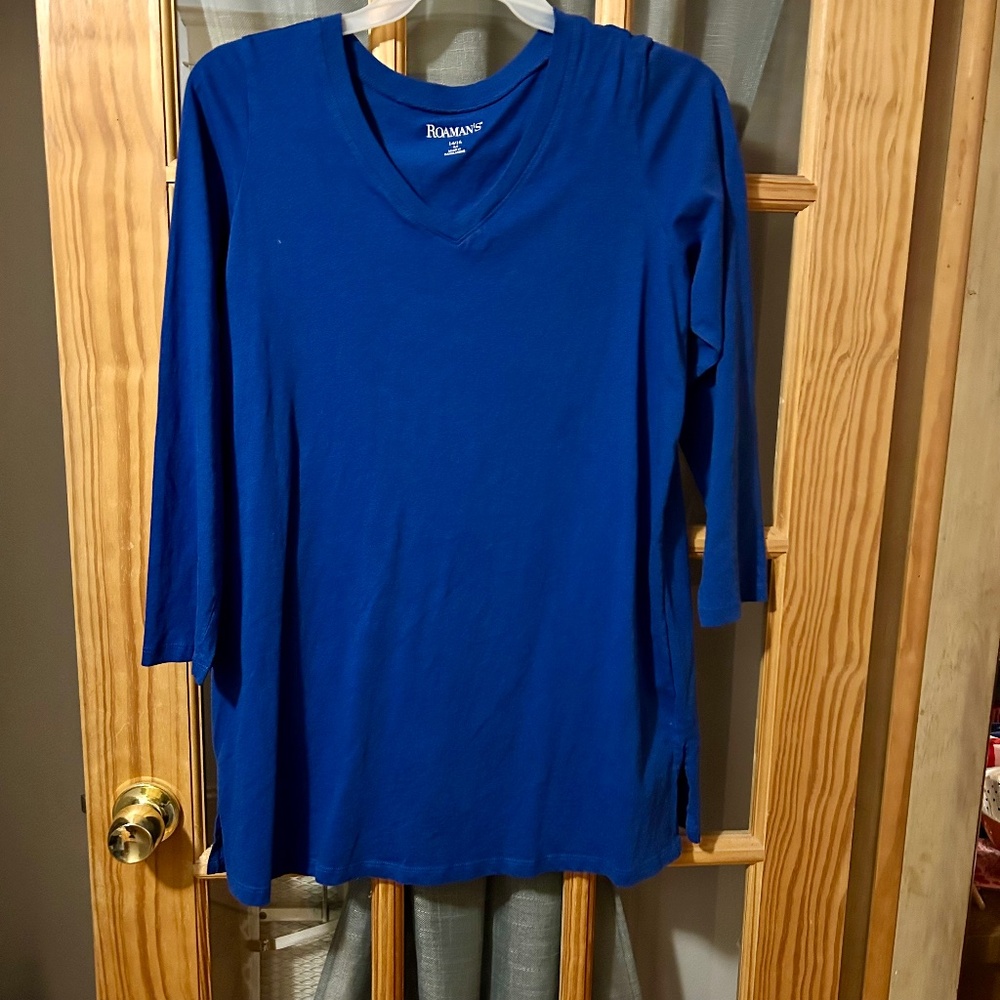 Roaman’s Long Sleeve Tee M 14/16